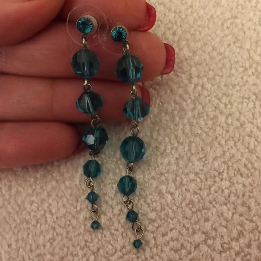 Cache earrings - Picture 5 of 7